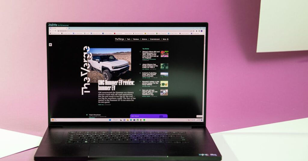 Razer Blade 18 Review: High-End Gaming Laptop at an Increasing Price